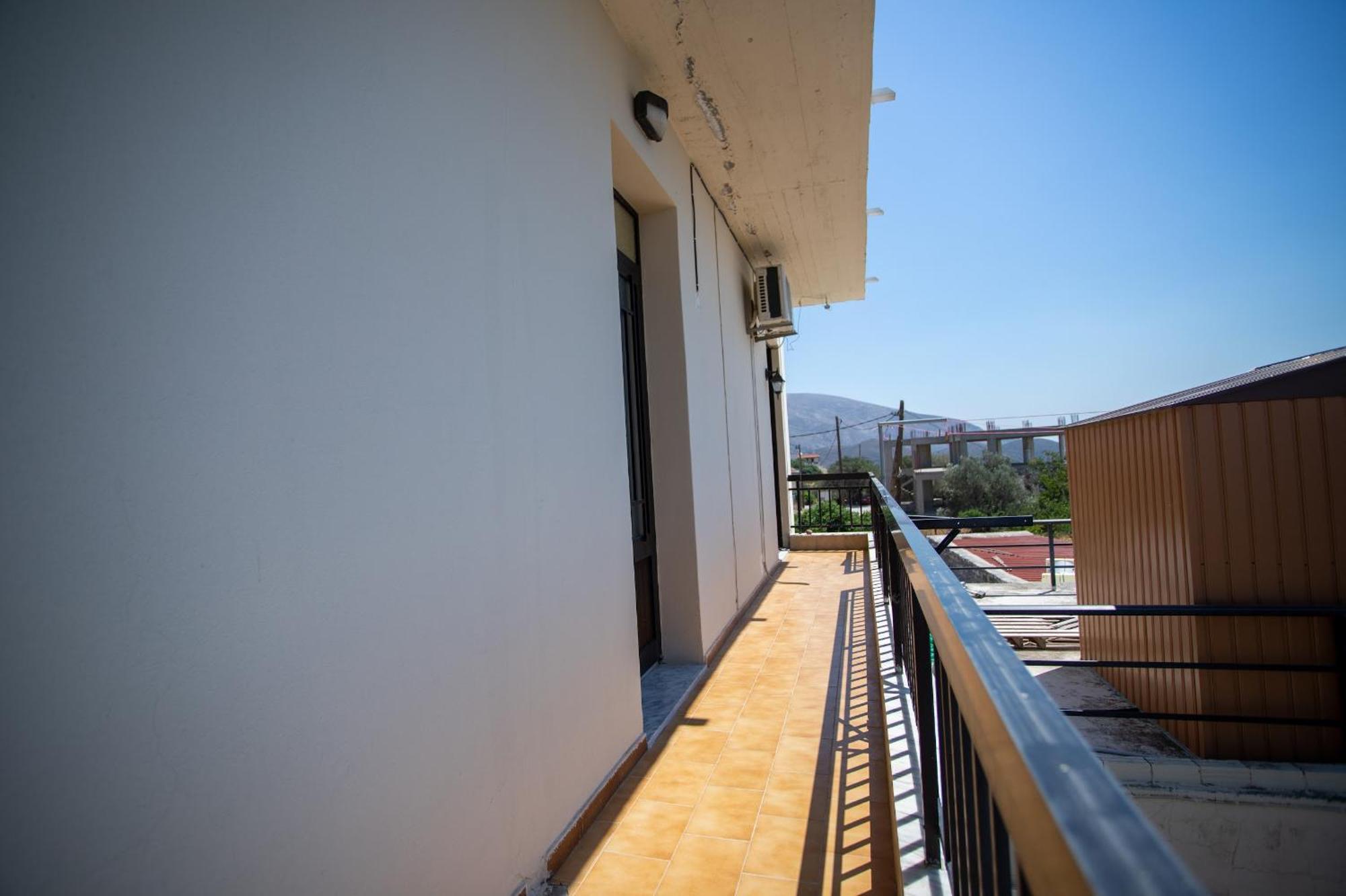 Star Sianna Village To Let Inn